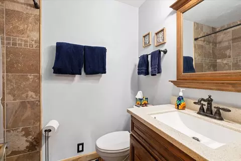 Bath - 148 Summit Dr #A12, Dillon, CO 80435 photo 2 of 3
