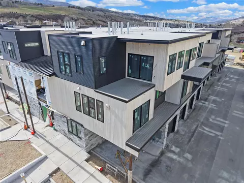 Exterior - 740 Blue River Pkwy #E9, Silverthorne, CO 80498 photo 3 of 7