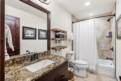 Bath - 59 Erickson Loop #4B, Keystone, CO 80435 photo 4 of 5