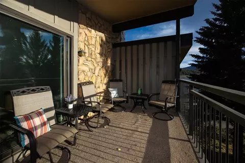 Exterior - 176 E La Bonte St #A-306, Dillon, CO 80435 photo 3 of 11