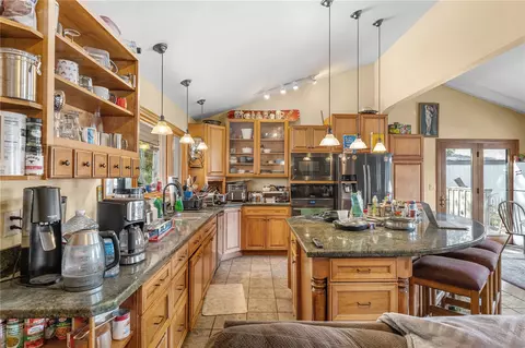 Kitchen - 208 Deer Path Rd, Dillon, CO 80435 photo 4 of 5