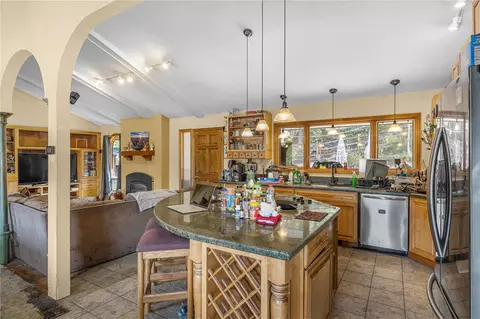 Kitchen - 208 Deer Path Rd, Dillon, CO 80435 photo 3 of 5