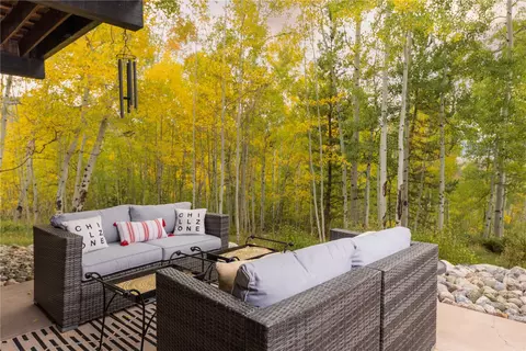Exterior - 245 Two Cabins Dr, Silverthorne, CO 80498 photo 5 of 7