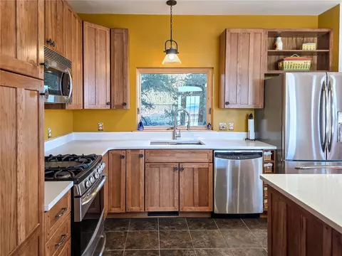 Kitchen - 2020 Mullenville Rd, Fairplay, CO 80440 photo 1 of 5