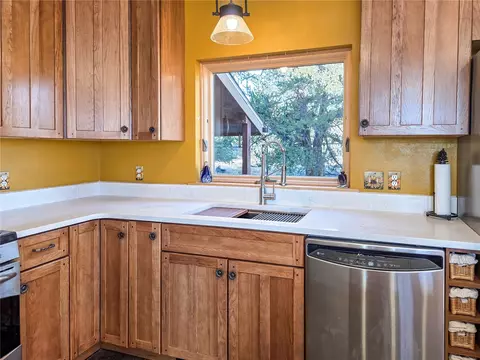 Kitchen - 2020 Mullenville Rd, Fairplay, CO 80440 photo 2 of 5