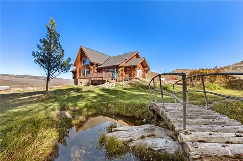 Exterior - 572 Haystack Mountain Rd, Silverthorne, CO 80498 photo 2 of 9