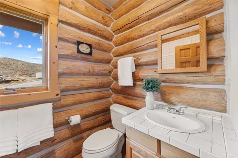 Bath - 572 Haystack Mountain Rd, Silverthorne, CO 80498 photo 3 of 7