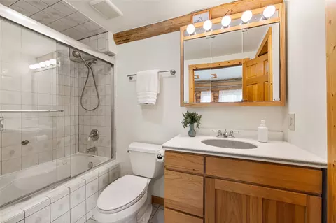Bath - 572 Haystack Mountain Rd, Silverthorne, CO 80498 photo 1 of 7