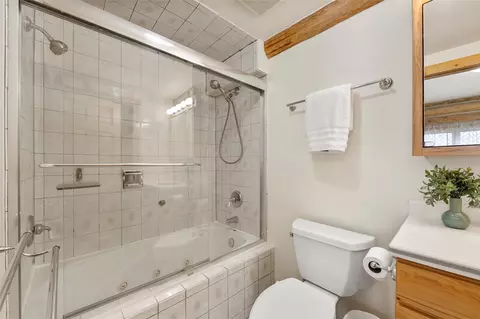 Bath - 572 Haystack Mountain Rd, Silverthorne, CO 80498 photo 4 of 7