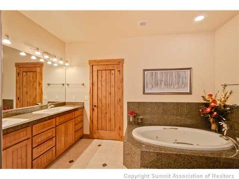 1720 Red Hawk Rd, Silverthorne, CO 80498 photo 10