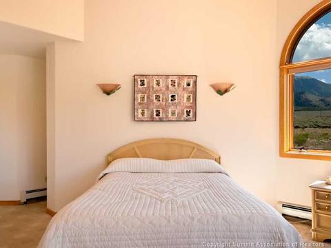 1087 Elk Run Rd, Silverthorne, CO 80498 photo 8