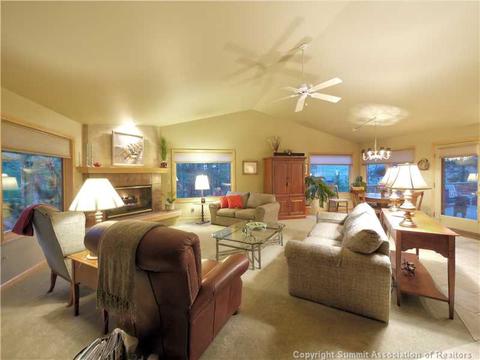 336 Black Hawk Cir, Silverthorne, CO 80498 photo 1