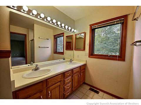 587 Coyote Dr, Silverthorne, CO 80498 photo 12