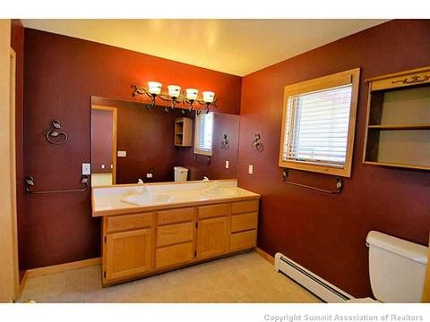 229 Rabbit Ct, Silverthorne, CO 80498 photo 12