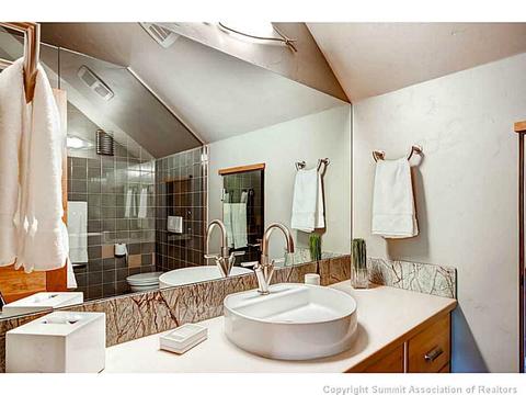360 Two Cabins Dr, Silverthorne, CO 80498 photo 22