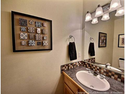 32 Lacy Dr, Silverthorne, CO 80498 photo 9