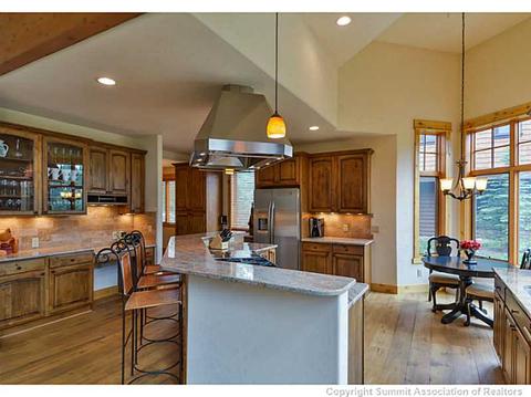 611 Elk Cir, Dillon, CO 80435 photo 4
