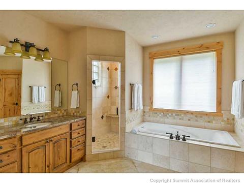 611 Elk Cir, Dillon, CO 80435 photo 11