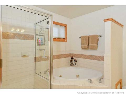 365 Black Hawk Cir, Silverthorne, CO 80498 photo 17