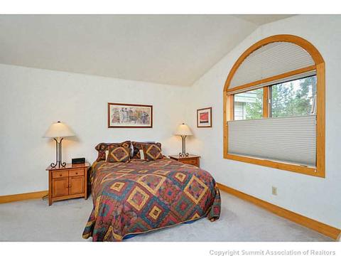 365 Black Hawk Cir, Silverthorne, CO 80498 photo 16
