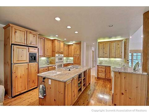 706 Willowbrook Rd, Silverthorne, CO 80498 photo 4