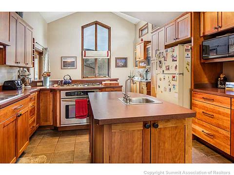 250 Coyote Ct, Silverthorne, CO 80498 photo 5