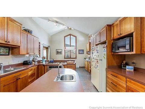 250 Coyote Ct, Silverthorne, CO 80498 photo 6