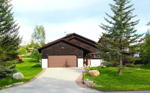 1055 Blue Sage Dr, Steamboat Springs, CO 80487