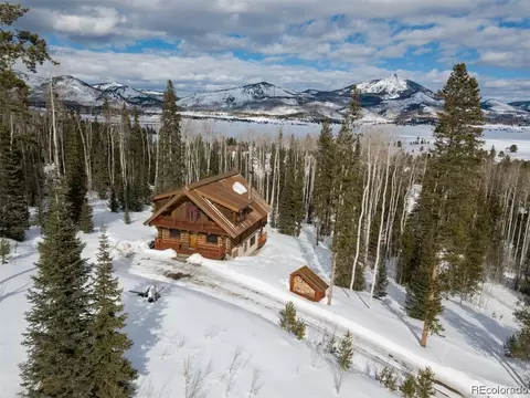 39345 Leeward Ln, Clark, CO 80428
