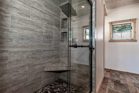 Bath - 55 Dylan Ct, Dillon, CO 80435 photo 3 of 5