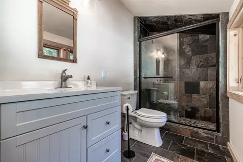 Bath - 55 Dylan Ct, Dillon, CO 80435 photo 4 of 5