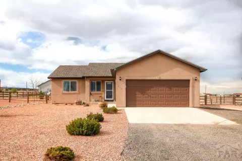 369 E Como Dr, Pueblo, CO 81007 photo 1