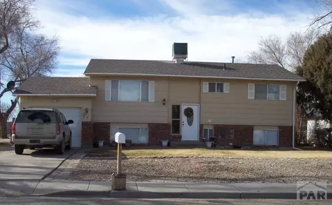 2122 Carson Ave, La Junta, CO 81050 photo 1