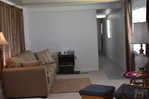 2103 Hellbeck Dr, Pueblo, CO 81005 photo 2