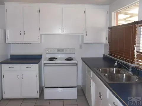 1705 Kickapoo Rd, Pueblo, CO 81001 photo 4