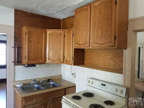 503 E 10th St, La Junta, CO 81050 photo 12
