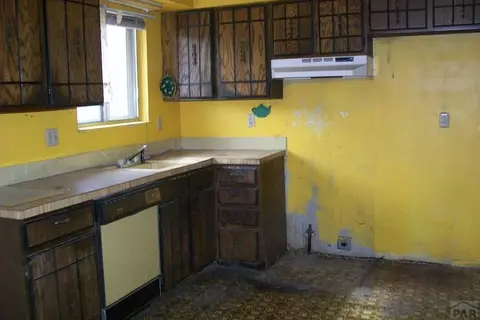 414 Bradish Ave, La Junta, CO 81050 photo 6