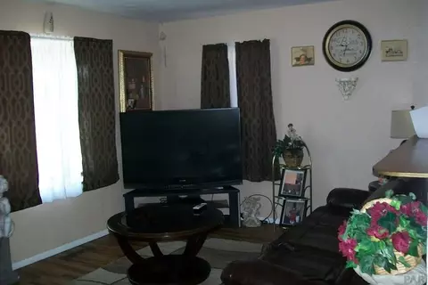307 E 14th St, La Junta, CO 81050 photo 6