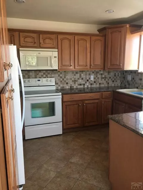 2209 Carson St, La Junta, CO 81050 photo 8