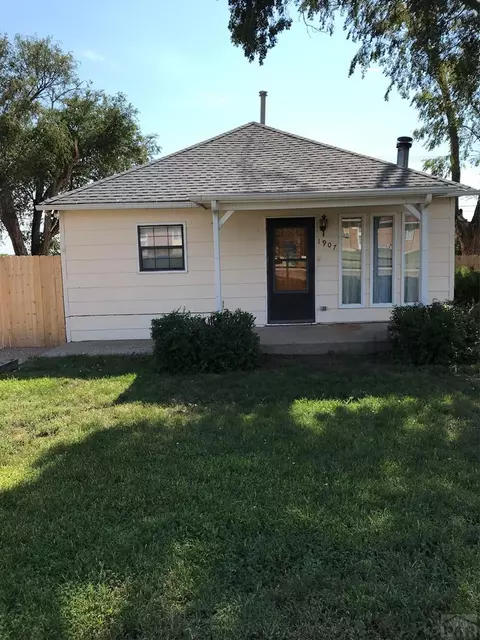 1907 Carson Ave, La Junta, CO 81050 photo 1