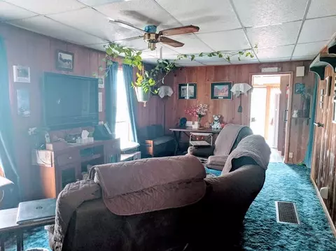512 E 8th St, La Junta, CO 81050 photo 2