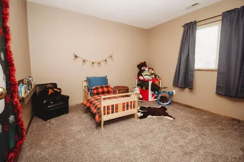 809 W Chestnut St, Lamar, CO 81052 photo 4