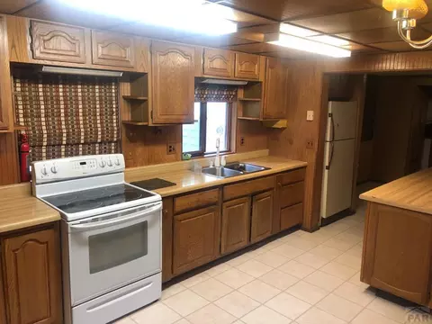 10574 Smith Ln, Rye, CO 81069 photo 2