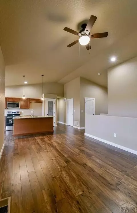 1107 E Paramount Dr, Pueblo, CO 81007 photo 13