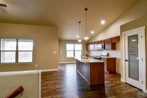 1107 E Paramount Dr, Pueblo, CO 81007 photo 7