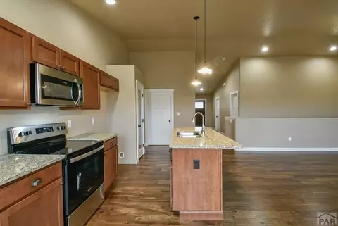 1107 E Paramount Dr, Pueblo, CO 81007 photo 9