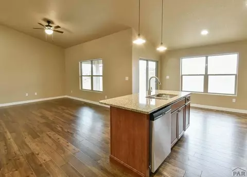 1107 E Paramount Dr, Pueblo, CO 81007 photo 15