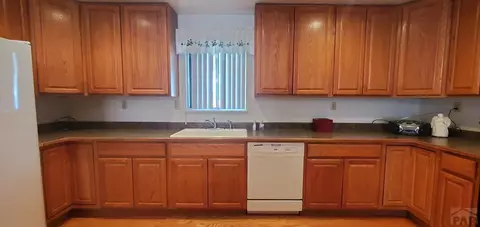 206 E 12th St, La Junta, CO 81050 photo 8