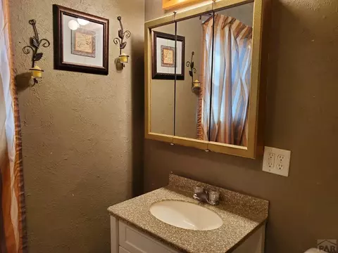 37 Cedar Hls, Lamar, CO 81052 photo 18