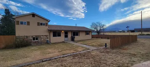 525 Maple St, Walsenburg, CO 81089 photo 3